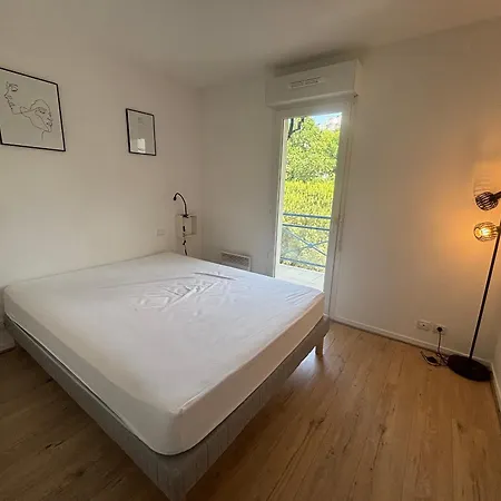 T3 Calme Et Securise Avec Terrasse - Fr-1-239-1141 Англе