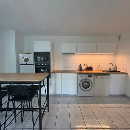 Апартаменты T3 Calme Et Securise Avec Terrasse - Fr-1-239-1141 Англе